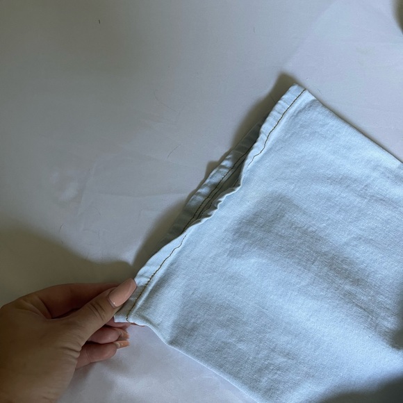 NWOT High Rise Slight Flare Bottom Jean - Picture 4 of 8